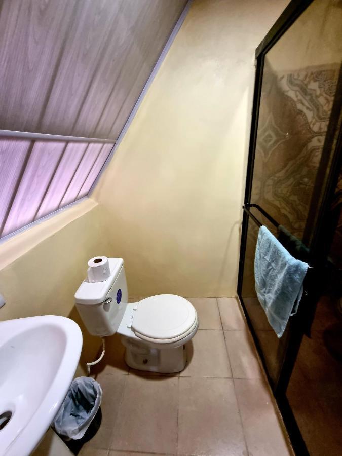 Ballena Oasis Homes & Glamping อูวีตา ภายนอก รูปภาพ