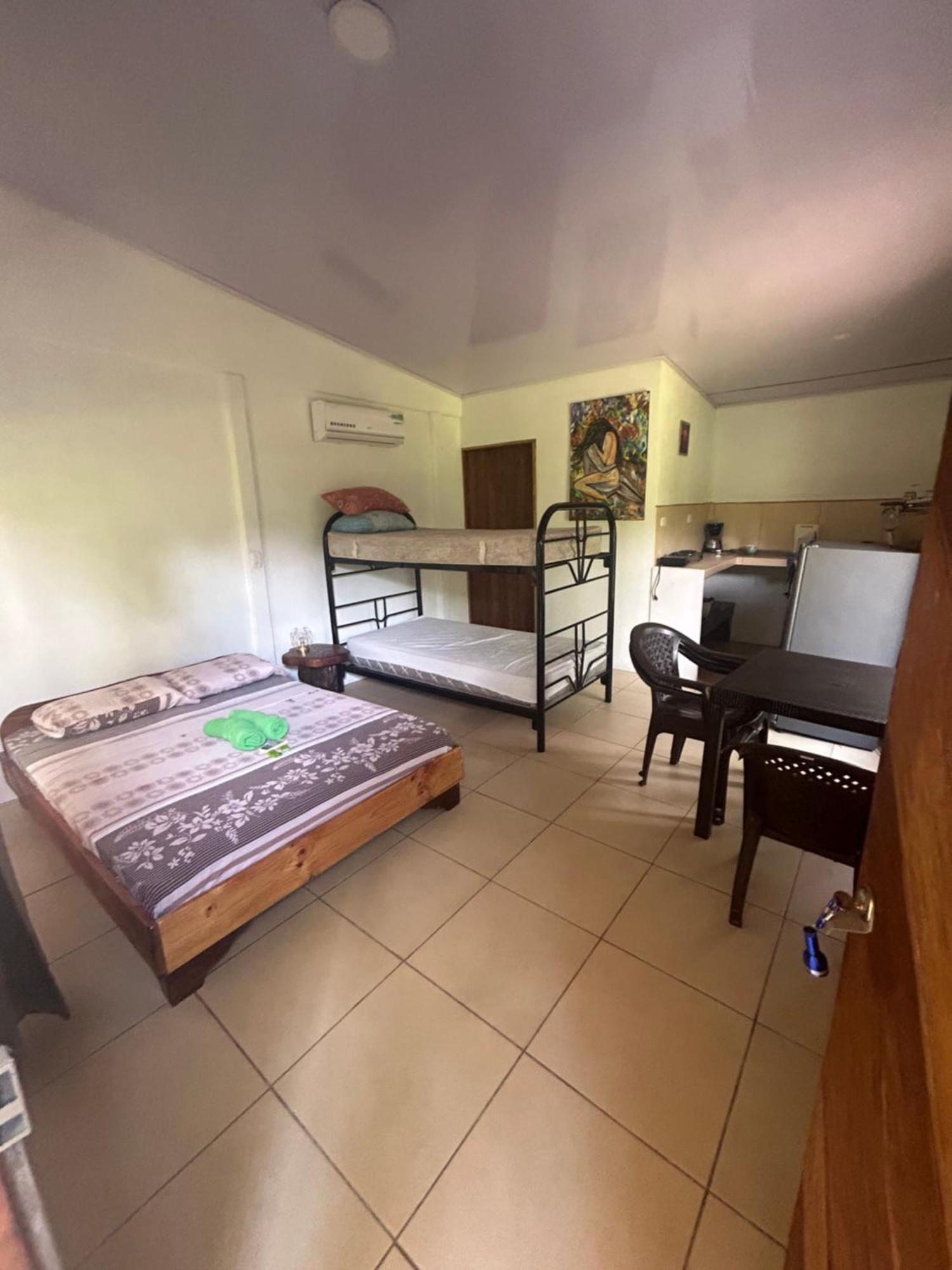 Ballena Oasis Homes & Glamping อูวีตา ภายนอก รูปภาพ